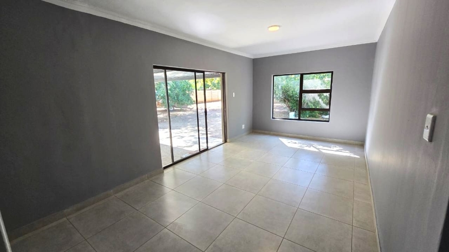 4 Bedroom Property for Sale in Wilgehof Free State